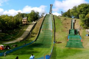 Fox.River .Grove Carry.Hill fot.USA .Ski .Jumping 300x200 - Kevin Bickner dla SkokiPolska o rozwoju skoków w USA i pucharowych ambicjach