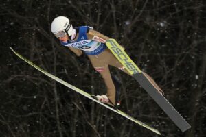 Tomasz Pilch lot fot.PZN  300x200 - 69 zawodników poskacze w inauguracji Pucharu Kontynentalnego w Lillehammer (LIVE)