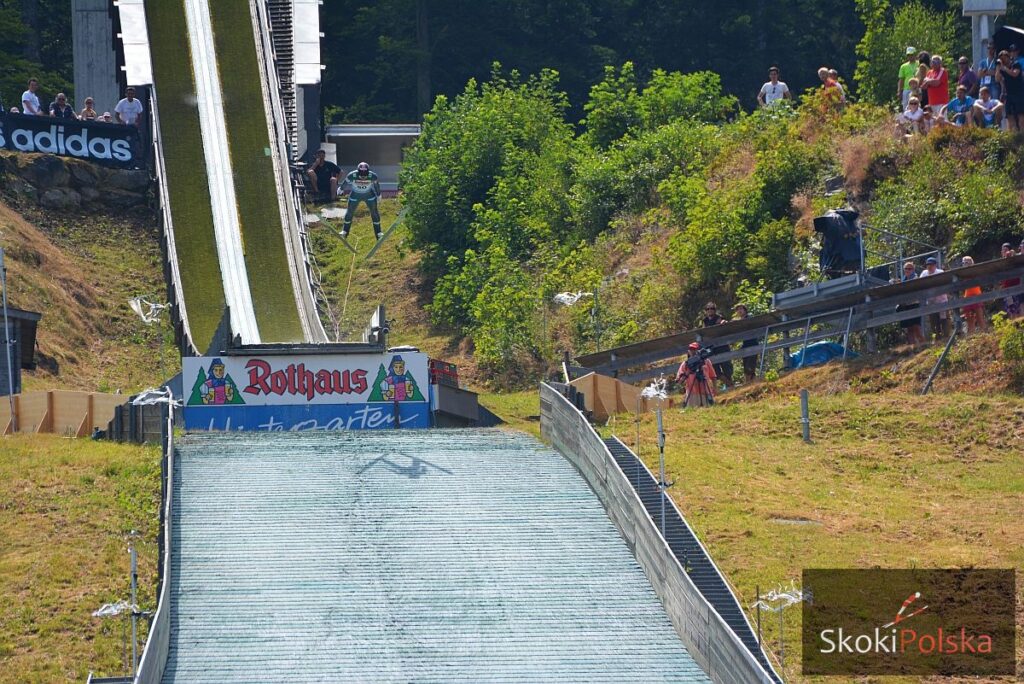 Read more about the article Przed nami Letnie Mistrzostwa Niemiec w skokach narciarskich w Hinterzarten (PROGRAM)