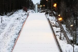 Read more about the article FIS Cup mężczyzn i PK Pań w Notodden – 31 skoczkiń i 66 skoczków na starcie