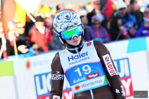 Read more about the article FIS Cup Pań Oberwiesenthal: 45 zawodniczek na starcie konkursu, 5 Polek walczy o punkty [LIVE]