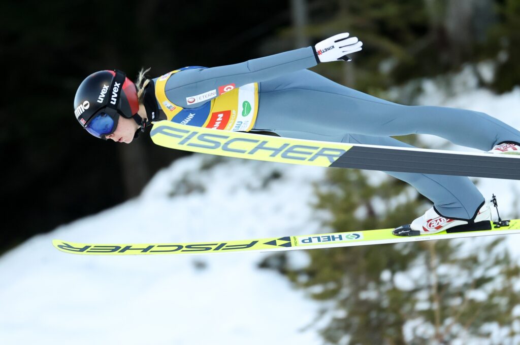 Read more about the article Maren Lundby wystartuje w niektórych konkursach Pucharu Świata? Loty narciarskie motywacją Norweżki