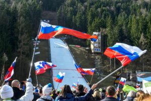 Ljubno LogarskaDolina fotLjubnoFISSkiJumpingWorldCupWomen 300x200 - Turniej Sylwestrowy przełomem w kobiecych skokach narciarskich?